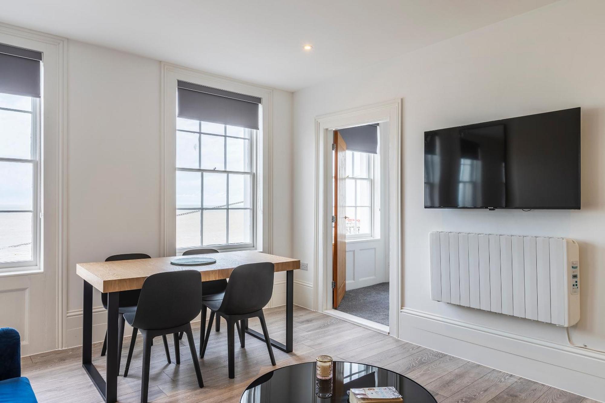 Seaside Serenity: Stylish Sea View Apartments In ハーン・ベイ エクステリア 写真