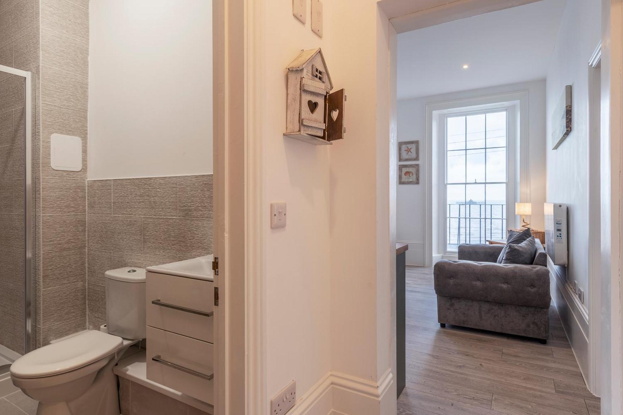 Seaside Serenity: Stylish Sea View Apartments In ハーン・ベイ エクステリア 写真